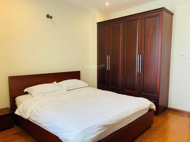 Tòa Nhà Căn Hộ Dịch Vụ 7 tầng, 14 phòng cao cấp, thu nhập 120tr/th, hẻm ôtô khu vip Nguyễn Đình Chính
